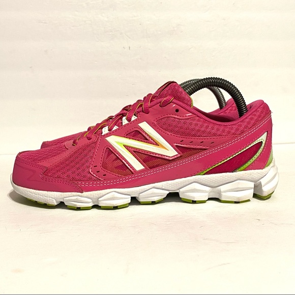 New Balance Shoes New Balance Girls Running Shoe Sneaker Size 6